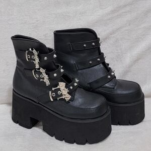 DEMONIA Womens ASH55/BVL Chunky Heel Vegan Black Bat Buckles Platform Ankle Boot